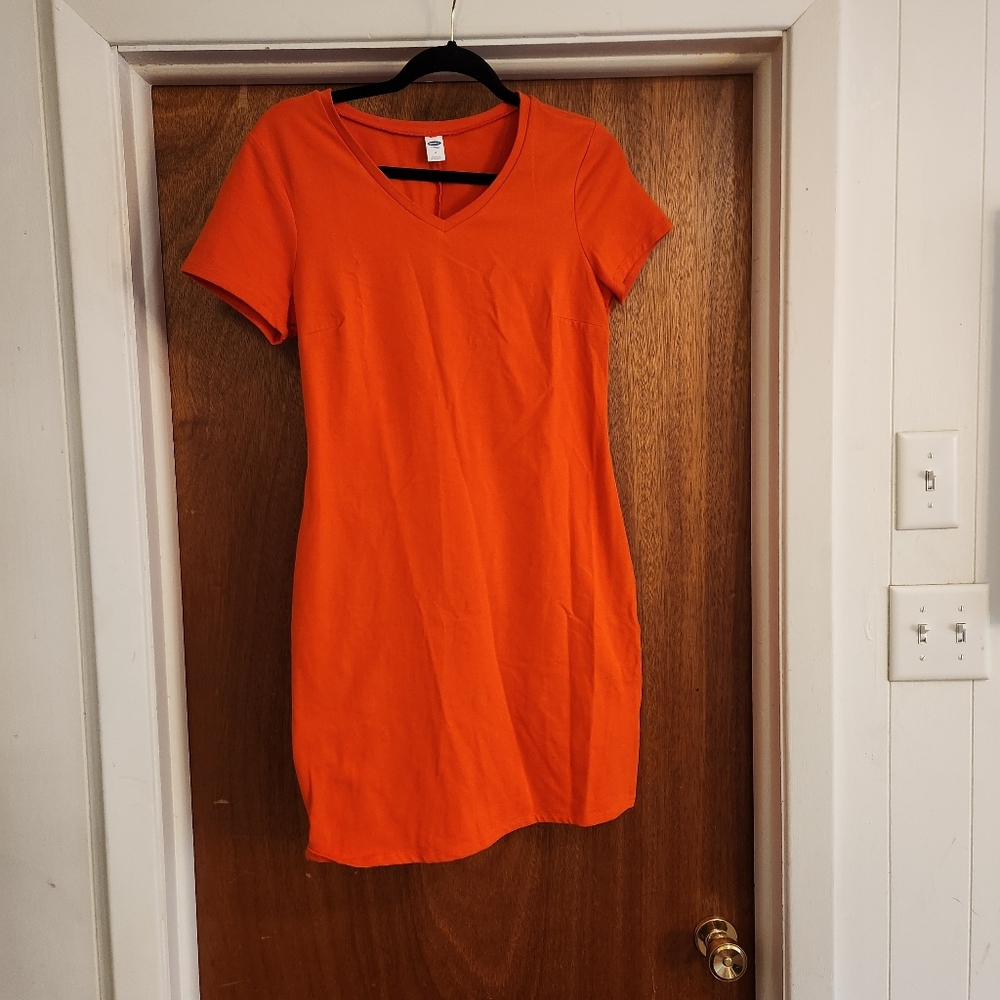 Old Navy Women's Orange V-neck T-shirt Short Sleeve Dress Size M Medium